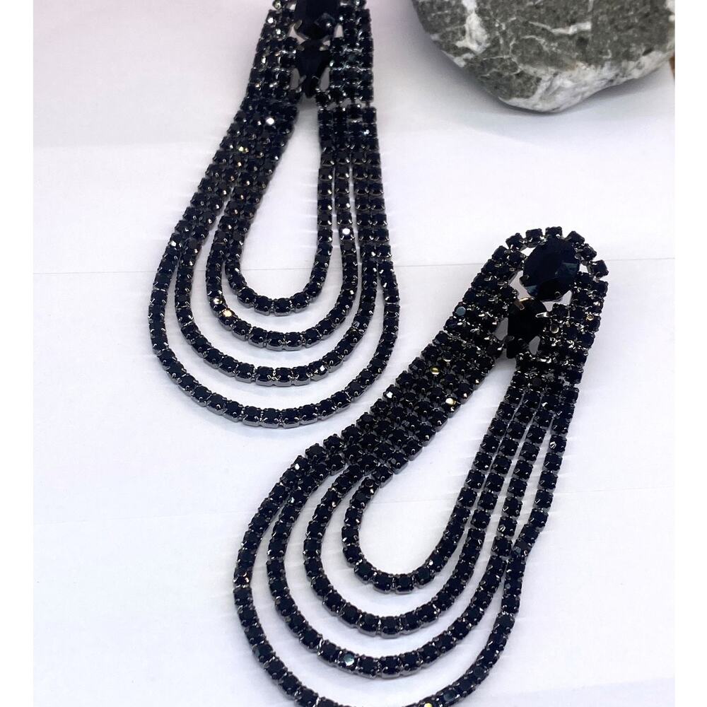 NEW Black Rhinestone Drop Earrings - Picture 9 of 15